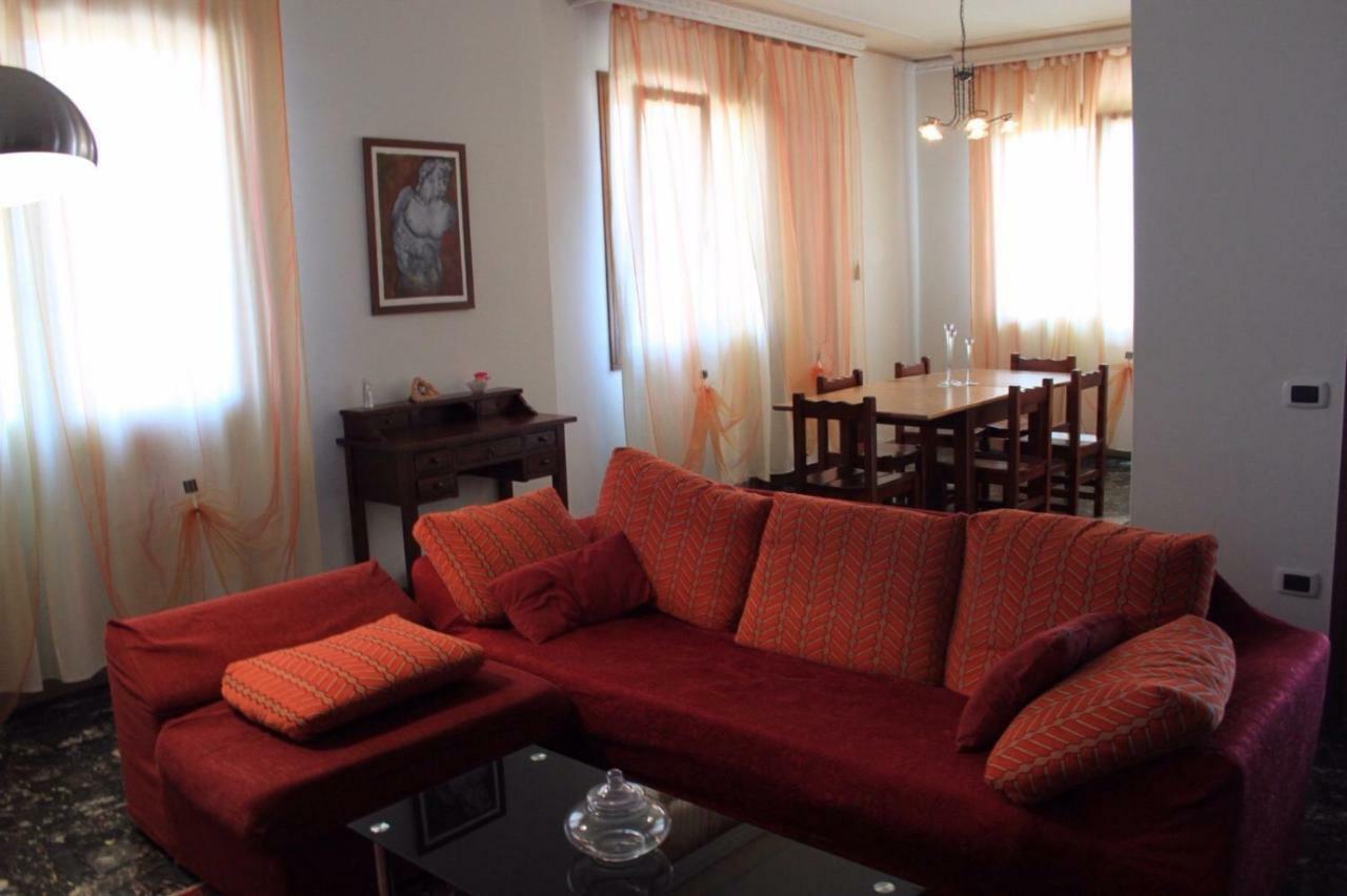 San Trovaso Casa Vacanza Pina מראה חיצוני תמונה